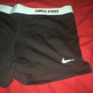 NIKE PRO